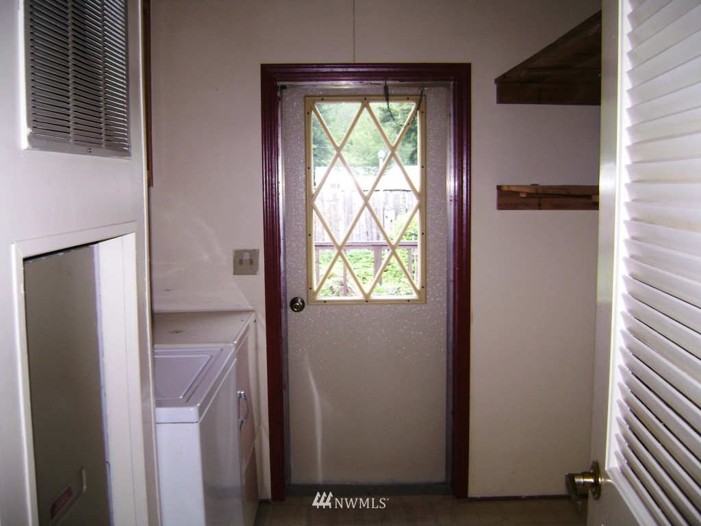 126 Morris Road, Unit B Randle, WA 98377 - Photo 14 of 15 Gallery Image 14