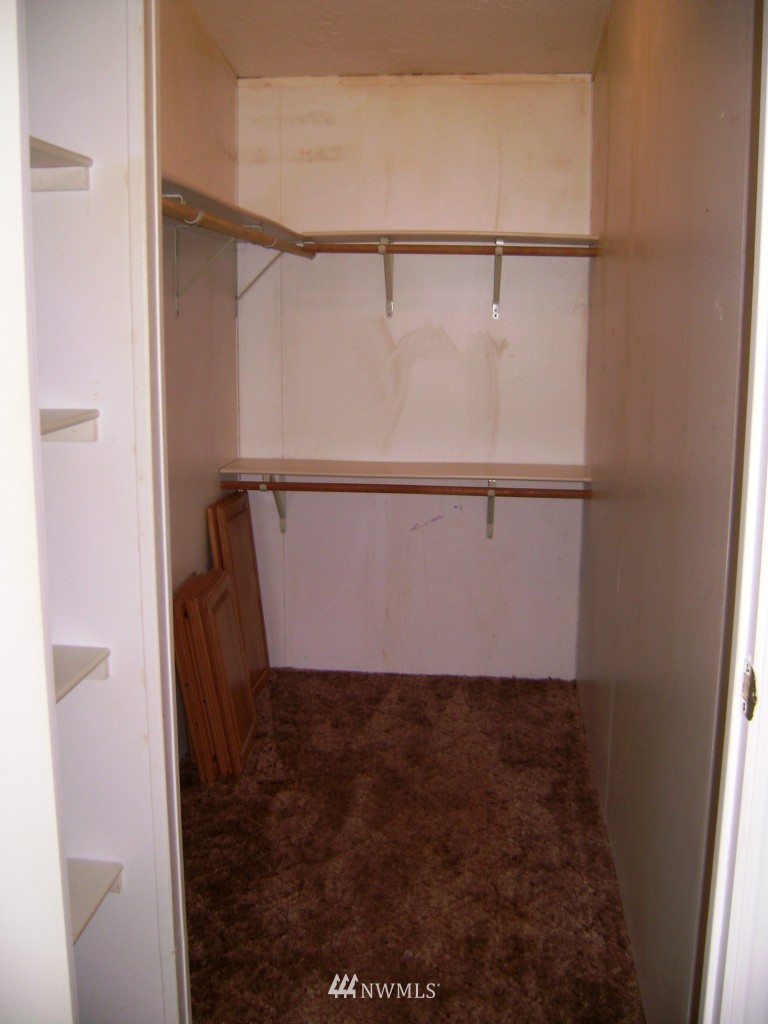 126 Morris Road, Unit B Randle, WA 98377 - Photo 8 of 15 Gallery Image 8