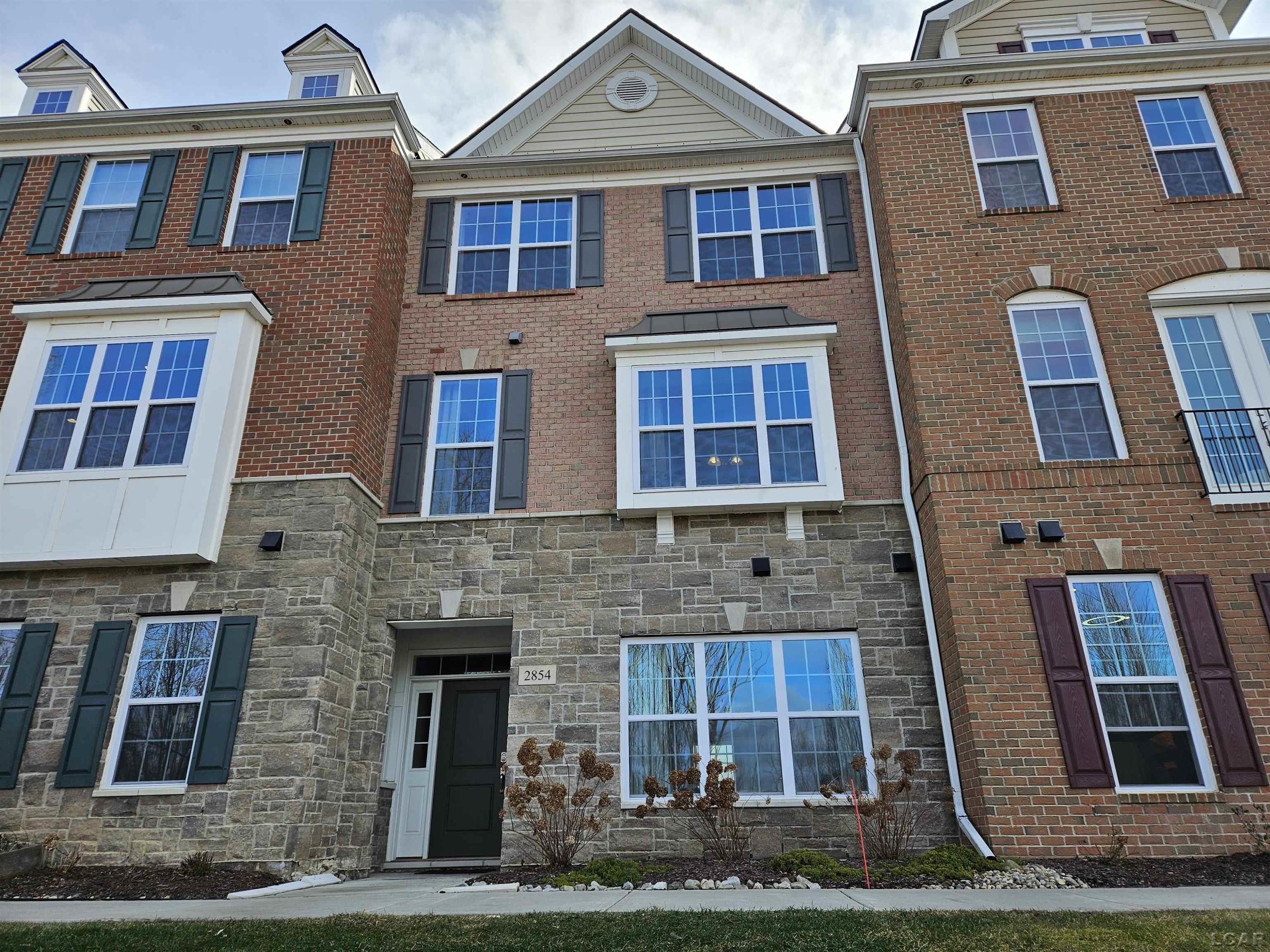 2854 Ridington Road Ann Arbor, MI 48105 - Photo 1 of 48 FRONT