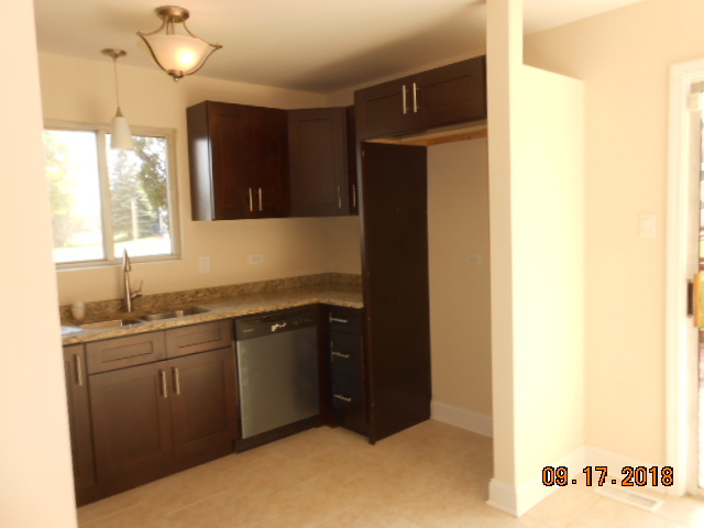 108 Willow Road Matteson, IL 60443 - Photo 10 of 21