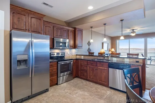 $599,000 | 18051 Blue Anchor Drive, Unit 522, Gravois Mills, MO 65037