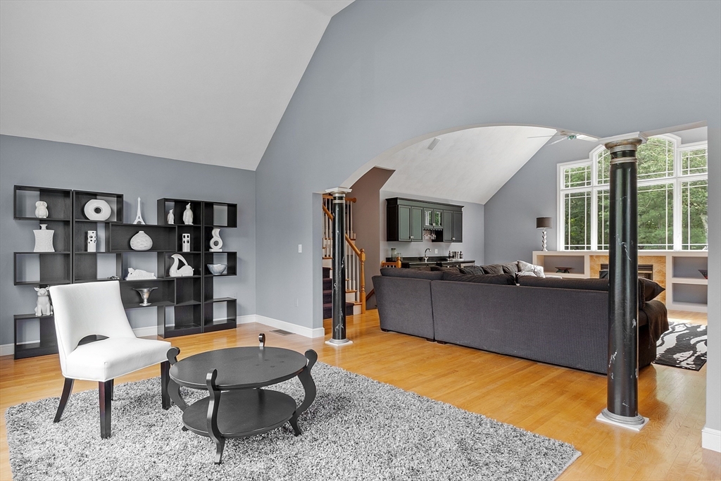 125 Lancaster Road North Andover, MA 01845 - Photo 14 of 41 Gallery Image 14