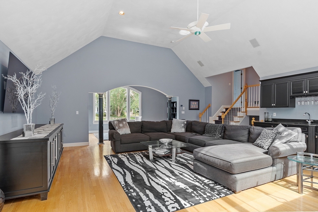 125 Lancaster Road North Andover, MA 01845 - Photo 15 of 41 Gallery Image 15