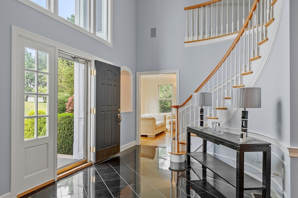 125 Lancaster Road North Andover, MA 01845 - Photo 17 of 41 Gallery Image 17