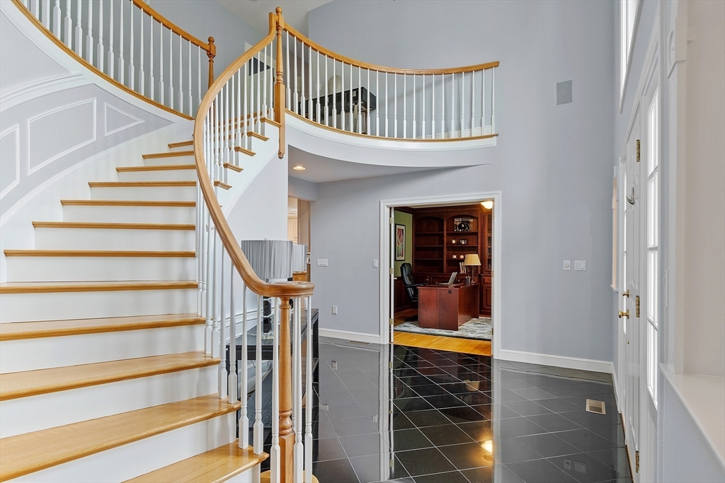 125 Lancaster Road North Andover, MA 01845 - Photo 18 of 41 Gallery Image 18