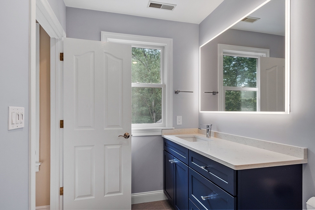 125 Lancaster Road North Andover, MA 01845 - Photo 30 of 41 Gallery Image 30