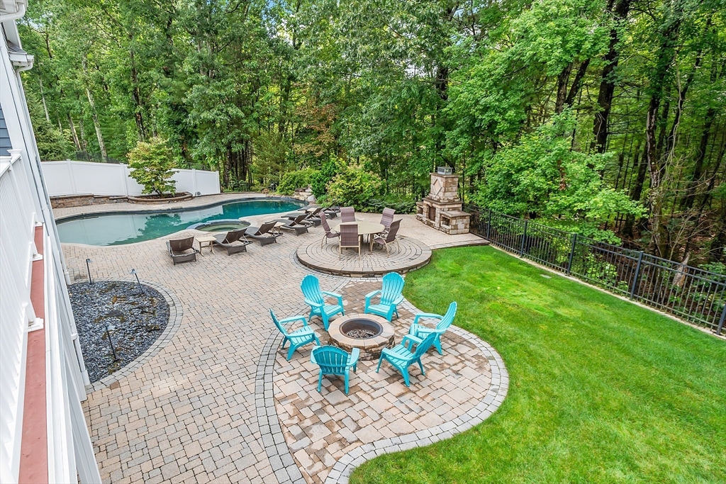 125 Lancaster Road North Andover, MA 01845 - Photo 32 of 41 Gallery Image 32
