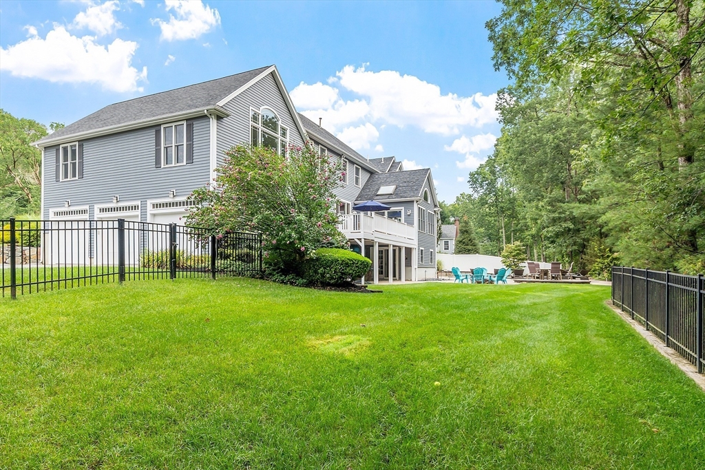 125 Lancaster Road North Andover, MA 01845 - Photo 36 of 41 Gallery Image 36