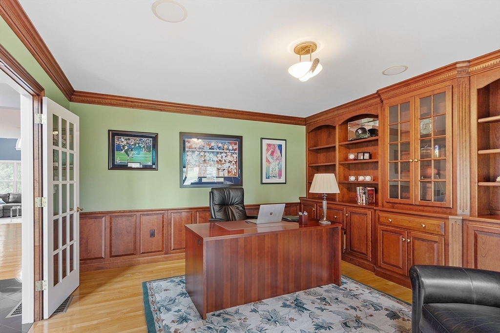 125 Lancaster Road North Andover, MA 01845 - Photo 9 of 41 Gallery Image 9
