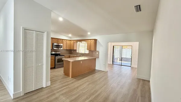 $3,800 | 1547 Southwest 137th Place, Miami, FL 33184