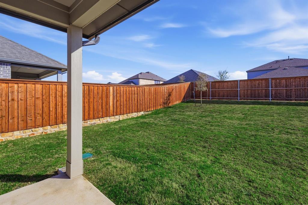 1212 Nuevo Rancho Lane Fort Worth, TX 76052 - Photo 27 of 33