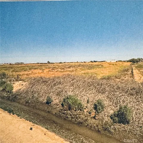 $375,000 | 21975 Highway 140, Stevinson, CA 95374