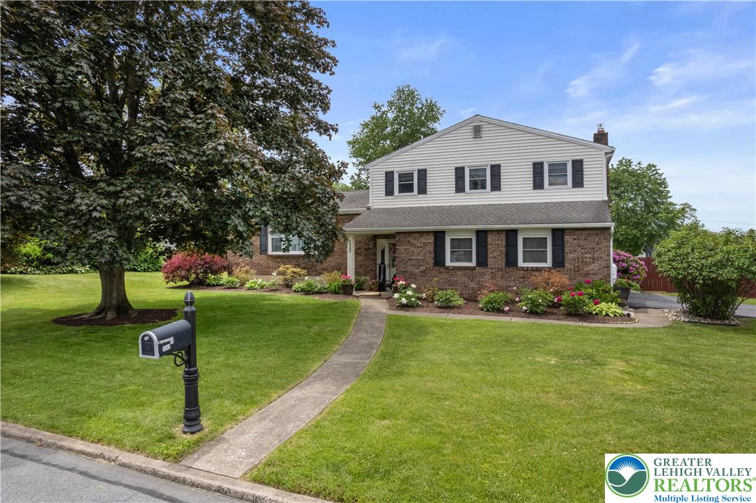 3340 Bridlepath Road Easton, PA 18045 - Photo 2 of 52 a front view of house with yard and green space