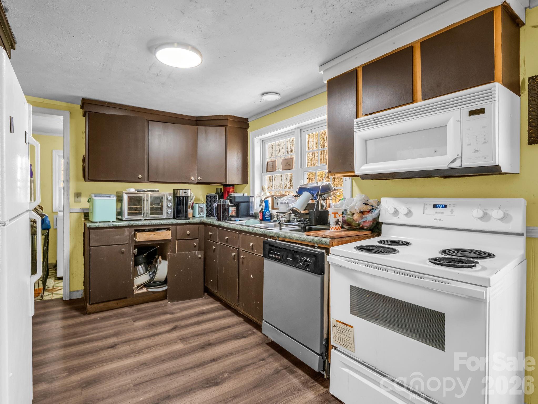 140 Fire Tower Road Mill Spring, NC 28756 - Photo 11 of 27