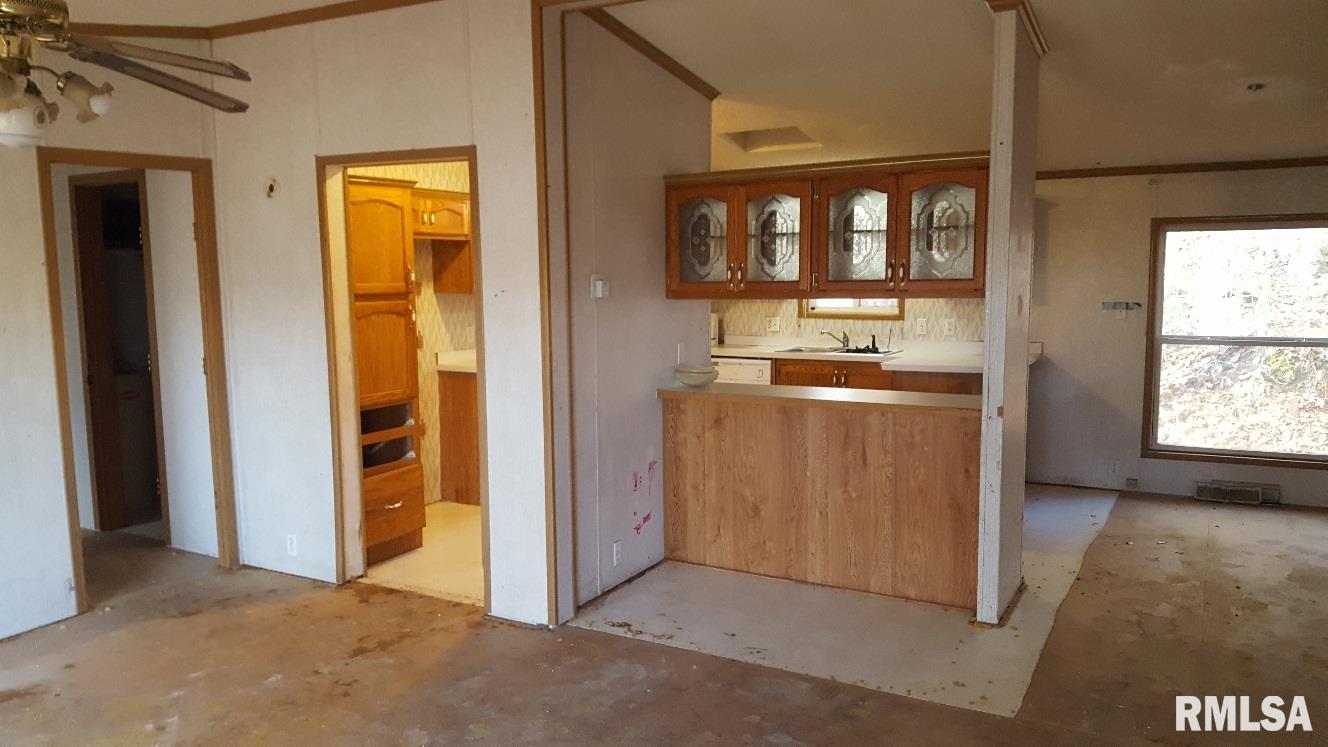 22632 North Creek Road Canton, IL 61520 - Photo 13 of 31 Gallery Image 13