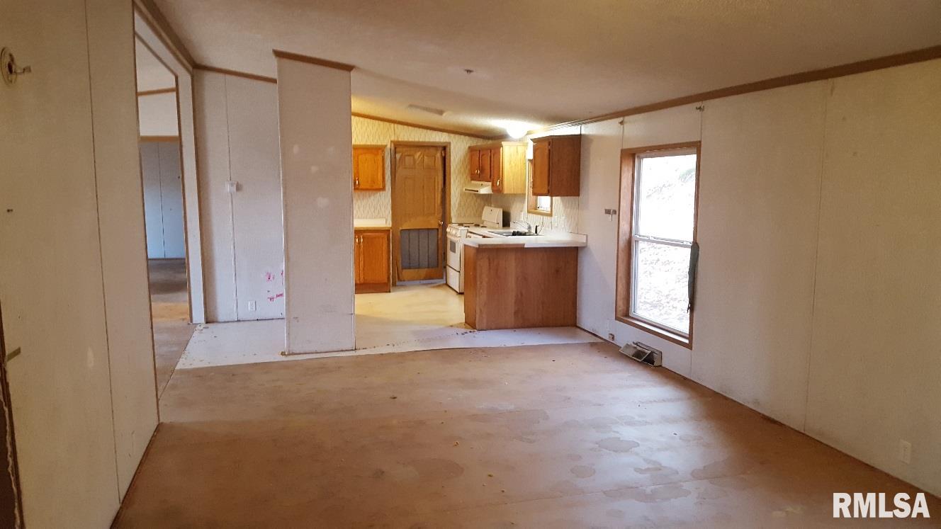 22632 North Creek Road Canton, IL 61520 - Photo 16 of 31 Gallery Image 16