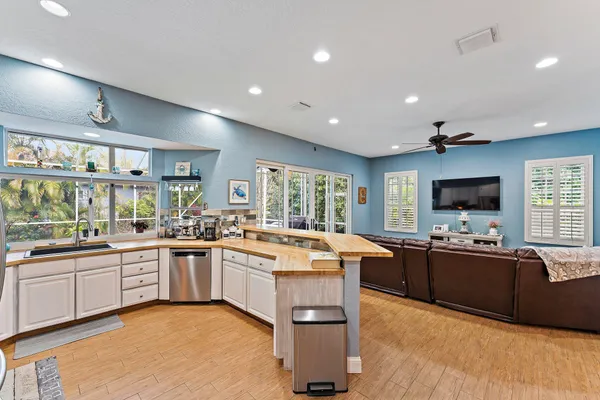 $6,500 | 19115 Southeast Coral Reef Lane, Jupiter, FL 33458