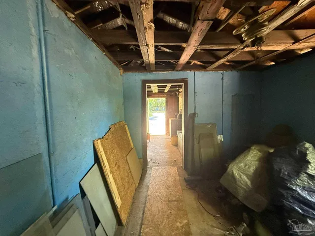 a view of walk in closet