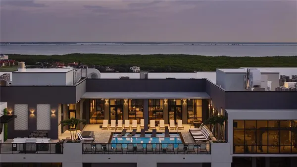 $3,917 | 221 Main Street North, Unit 1109, St. Petersburg, FL 33716