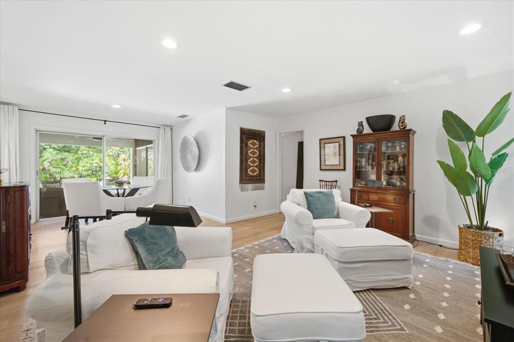 10502 Sago Road Tampa, FL 33618 - Photo 21 of 45 Gallery Image 21