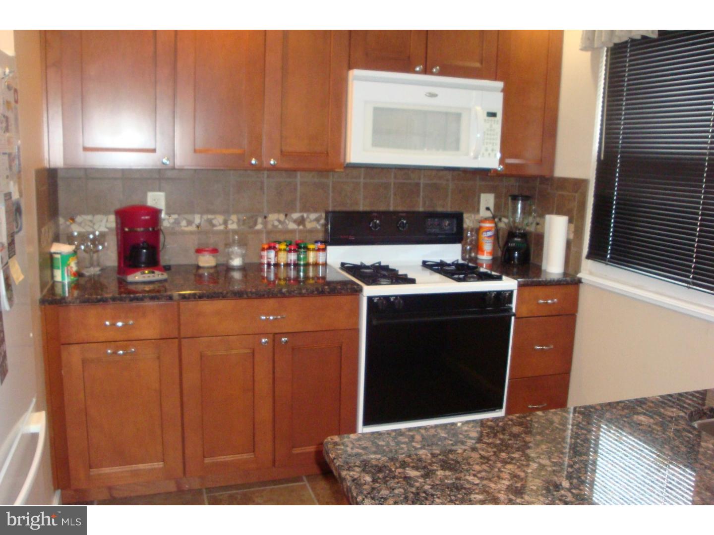 10226 West Keswick Road Philadelphia, PA 19114 - Photo 8 of 22 Gallery Image 8