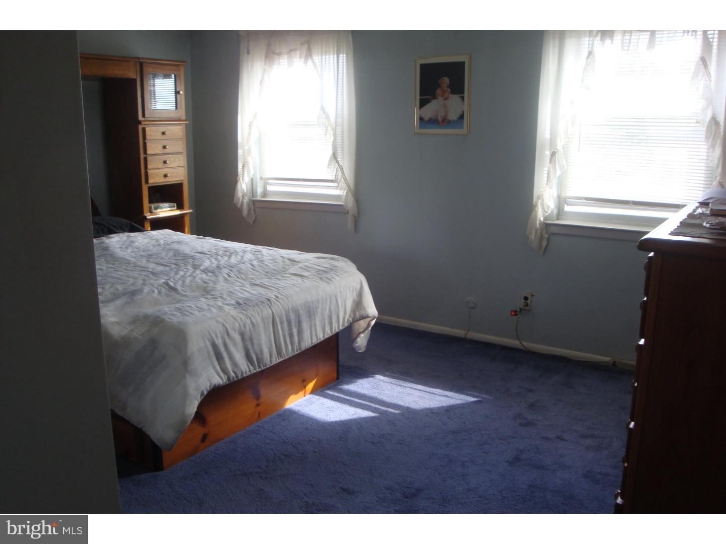 10226 West Keswick Road Philadelphia, PA 19114 - Photo 10 of 22 Gallery Image 10