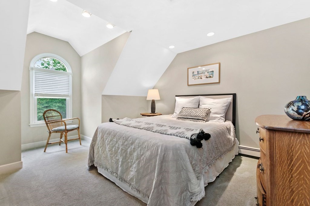 205 Woodland Road Westwood, MA 02090 - Photo 21 of 42 Gallery Image 21