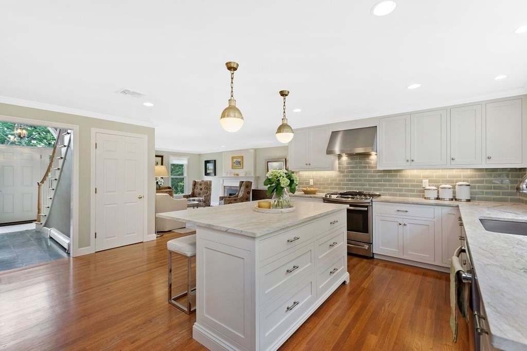 205 Woodland Road Westwood, MA 02090 - Photo 8 of 42 Gallery Image 8