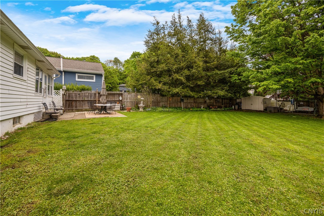 208 Harding Place Syracuse, NY 13205 - Photo 29 of 30