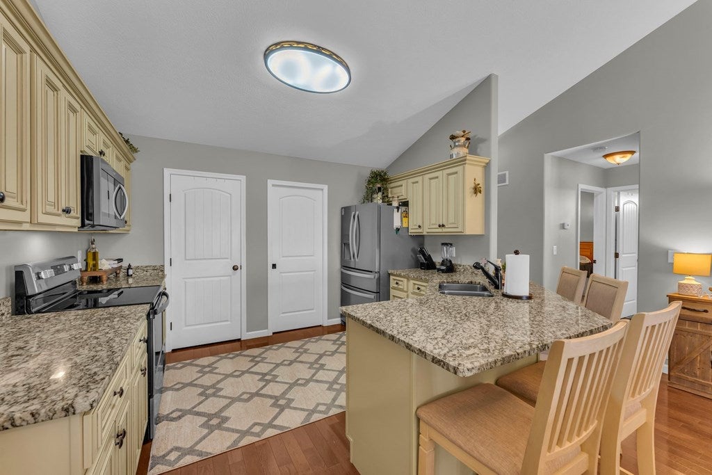 44901 New London Eastern Road Sullivan, OH 44880 - Photo 12 of 37 Gallery Image 12