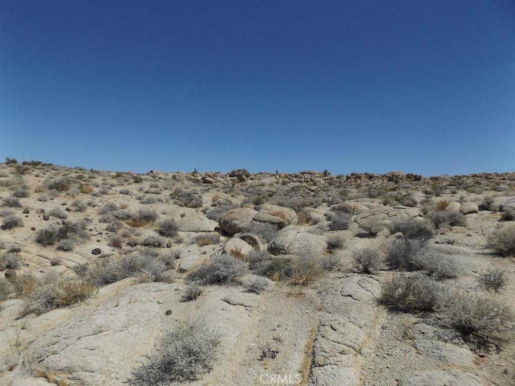 100 Green Rock Mine Road Lucerne Valley, CA 92356 - Photo 3 of 7