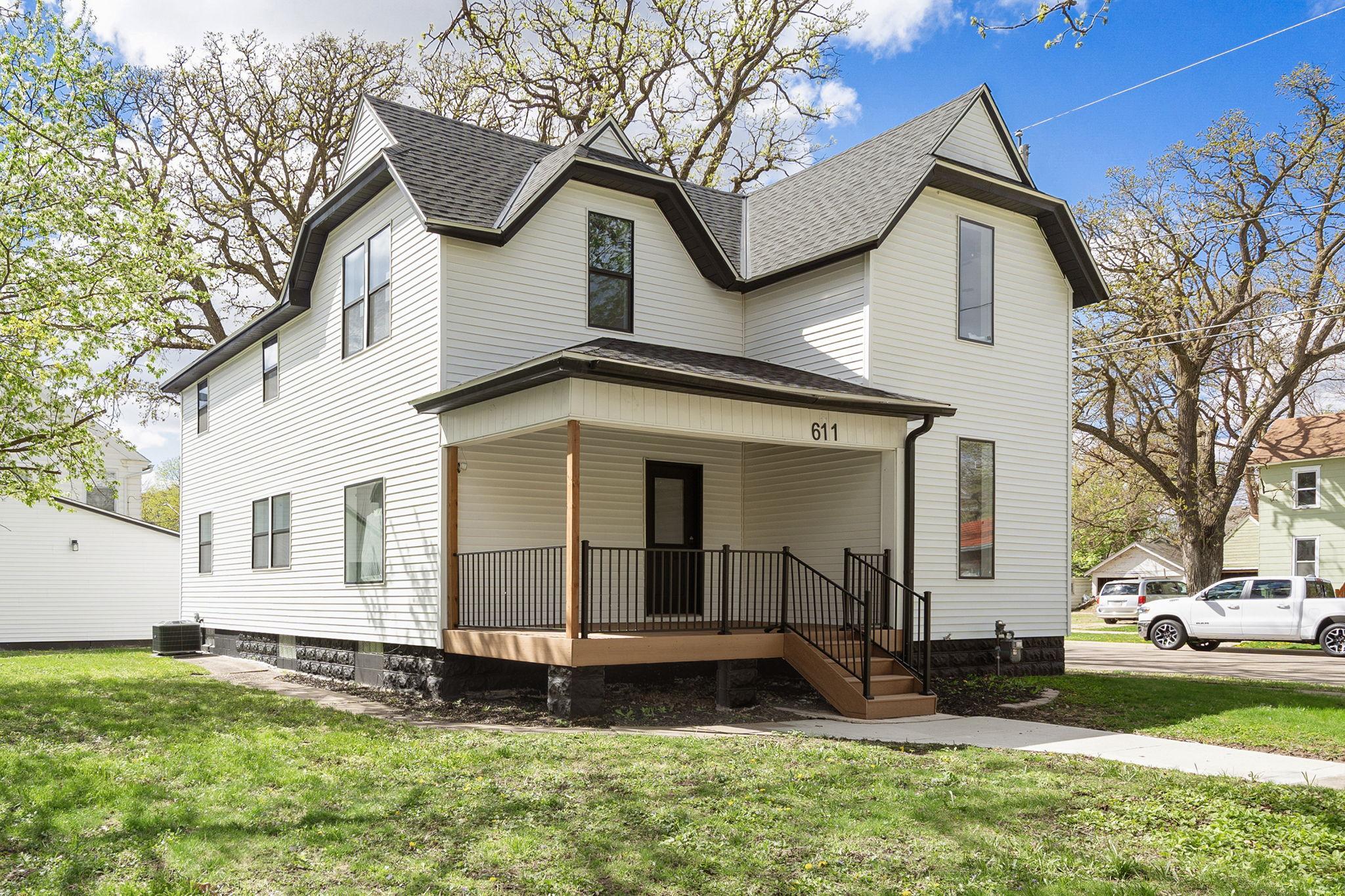 611 3rd Street Northwest Austin, MN 55912 - Photo 2 of 55