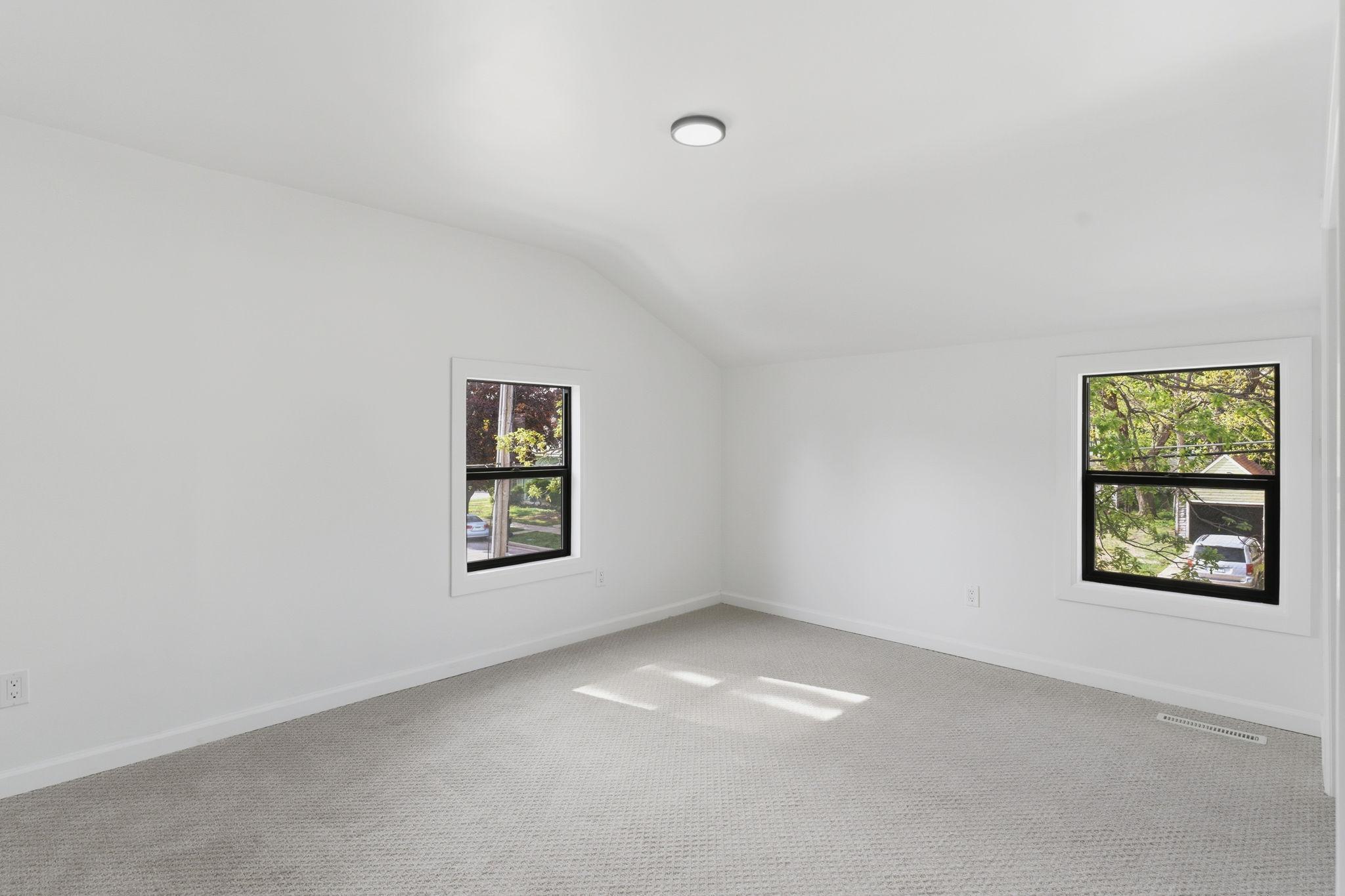 611 3rd Street Northwest Austin, MN 55912 - Photo 52 of 55