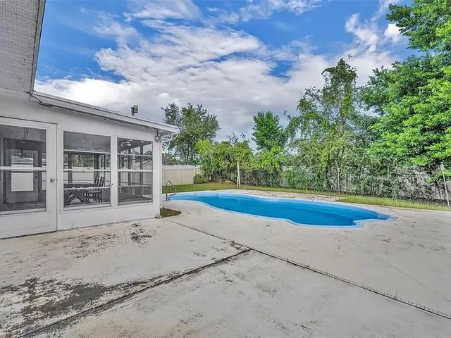 $2,250 | 2715 North Dellwood Drive, Eustis, FL 32726