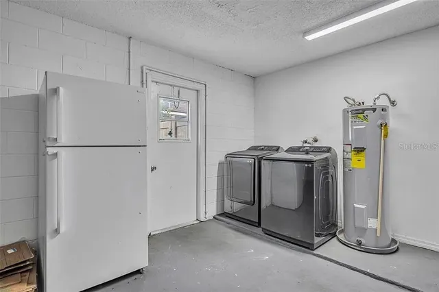 $2,250 | 2715 North Dellwood Drive, Eustis, FL 32726