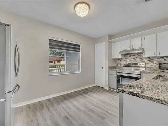 $2,250 | 2715 North Dellwood Drive, Eustis, FL 32726