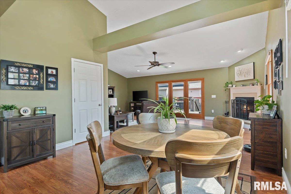 2806 Haggard Drive Springfield, IL 62711 - Photo 7 of 38