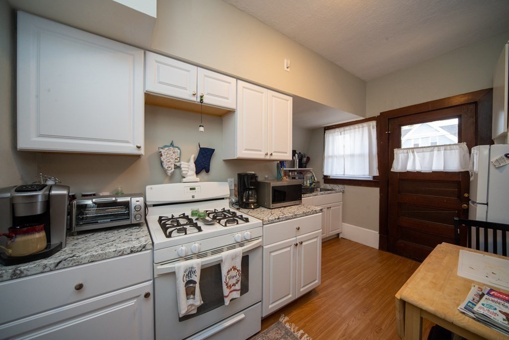 124 Walnut Street Clinton, MA 01510 - Photo 20 of 39 Gallery Image 20