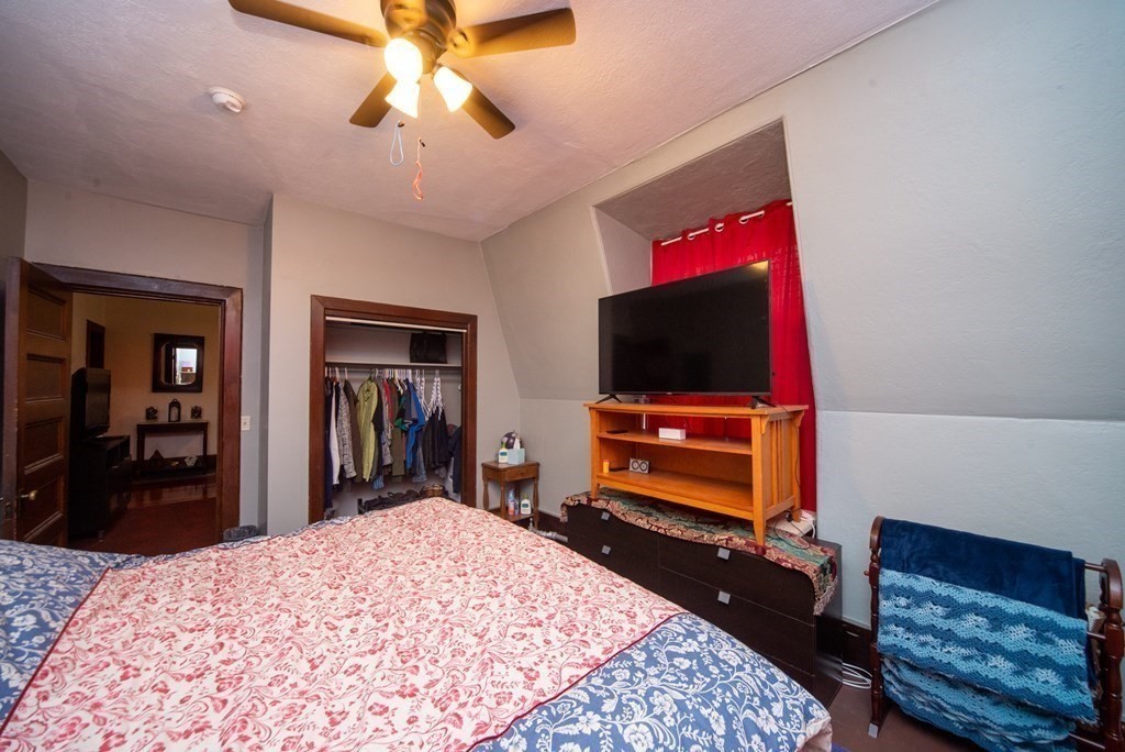 124 Walnut Street Clinton, MA 01510 - Photo 23 of 39 Gallery Image 23