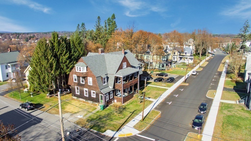 124 Walnut Street Clinton, MA 01510 - Photo 3 of 39 Gallery Image 3