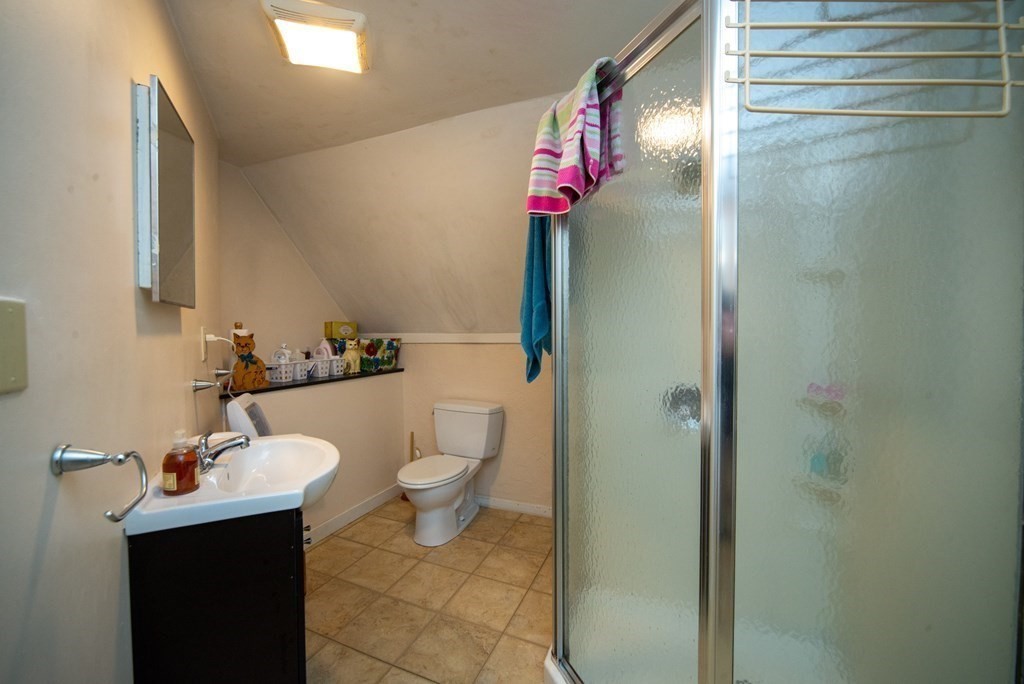124 Walnut Street Clinton, MA 01510 - Photo 34 of 39 Gallery Image 34