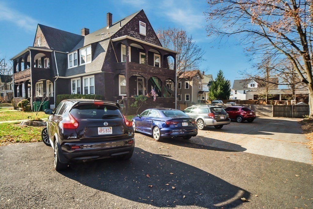 124 Walnut Street Clinton, MA 01510 - Photo 4 of 39 Gallery Image 4