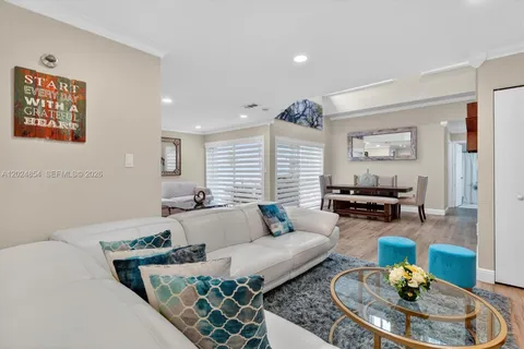 $560,000 | 14930 Southwest 104th Street, Unit 27, Miami, FL 33196