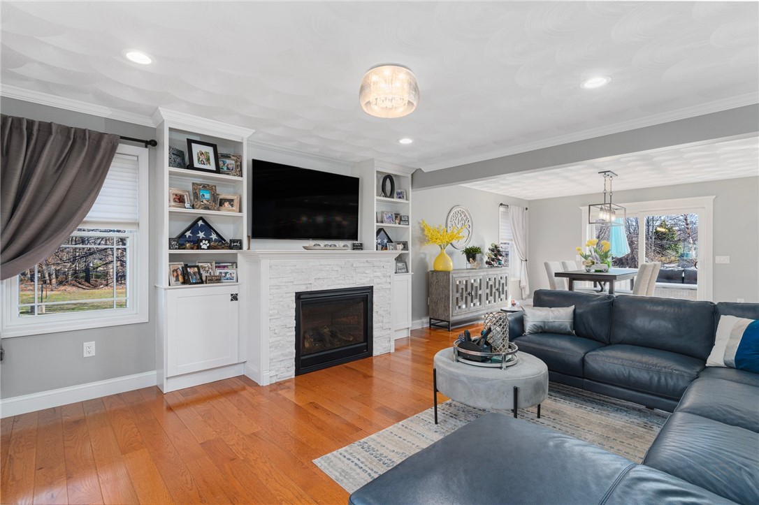 270 Olney Arnold Road Cranston, RI 02921 - Photo 13 of 48