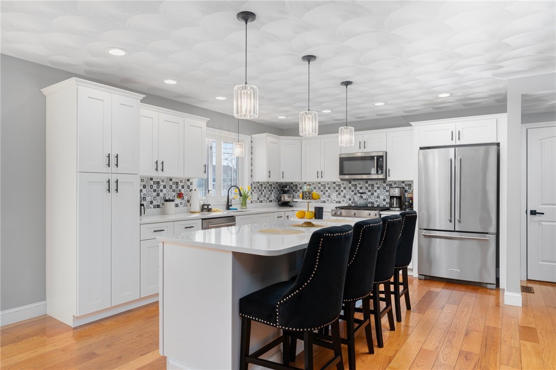 270 Olney Arnold Road Cranston, RI 02921 - Photo 15 of 48