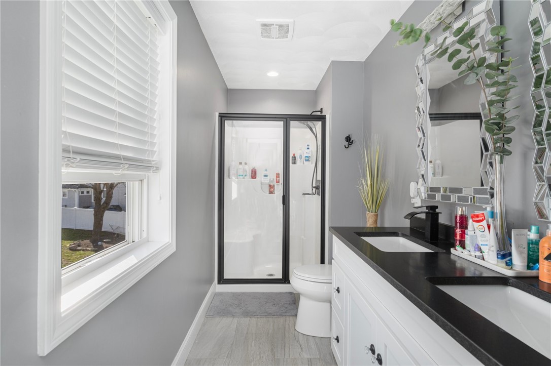 270 Olney Arnold Road Cranston, RI 02921 - Photo 20 of 48