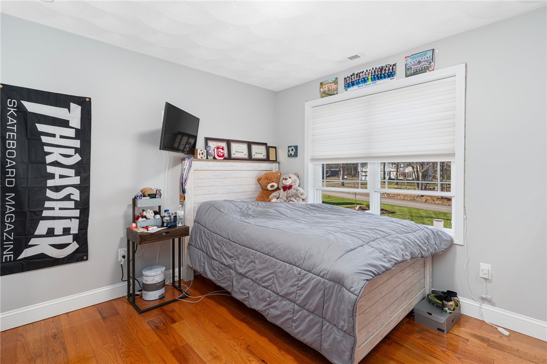 270 Olney Arnold Road Cranston, RI 02921 - Photo 23 of 48