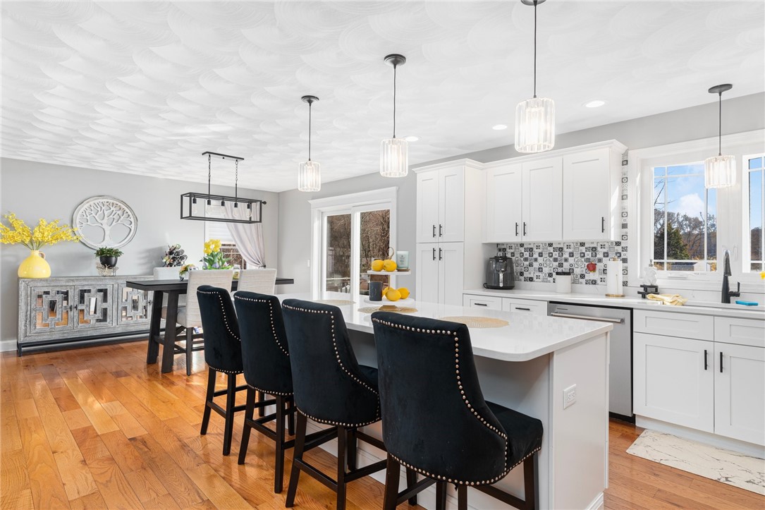 270 Olney Arnold Road Cranston, RI 02921 - Photo 10 of 48