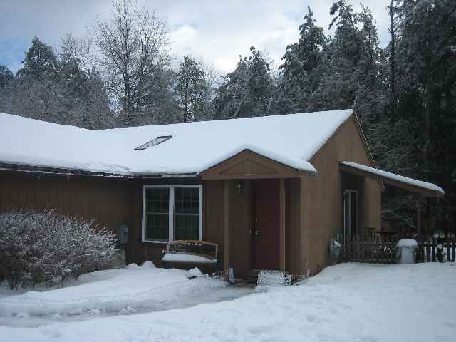 218 Thimbleberry Road Malta, NY 12020 - Photo 1 of 11 Photo 1