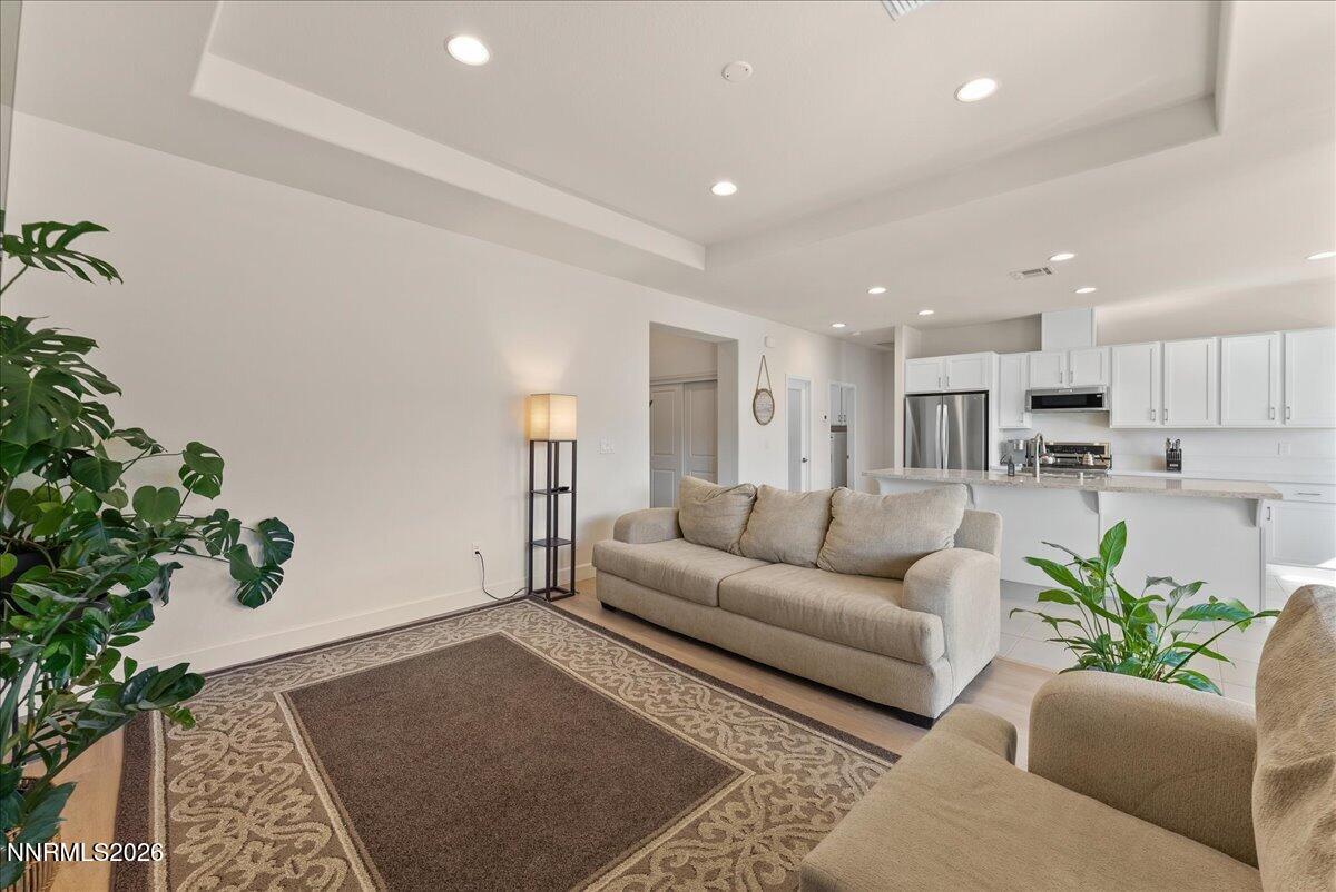 11174 Freedom Range Lane Reno, NV 89521 - Photo 8 of 40 11174 Freedom Range (9)